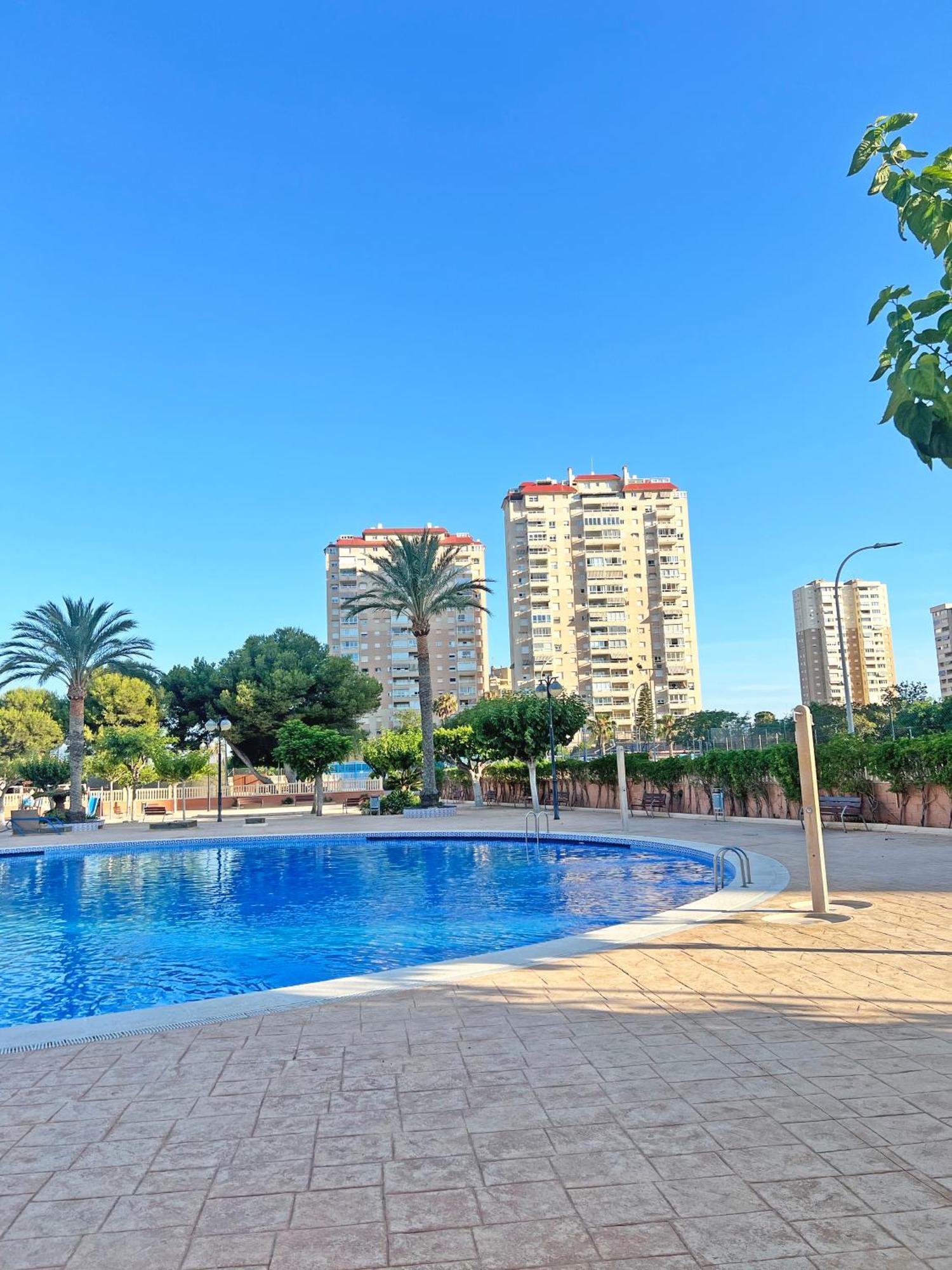 Apartment Coqueto Con Piscina, Nuevo A 50m Del Mar, Parking Gratis *